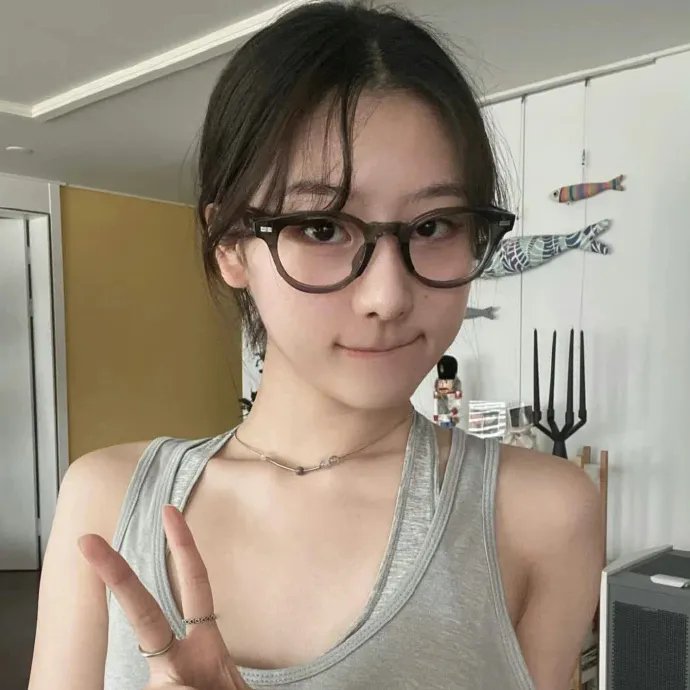 吮指少年